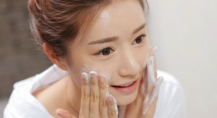 Chăm sóc da bạn ngày skincare sữa rửa mặt choule makeup