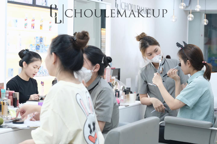 choule makeup khoá học makeup cá nhân personal makeup trang điểm giáng sinh bìa