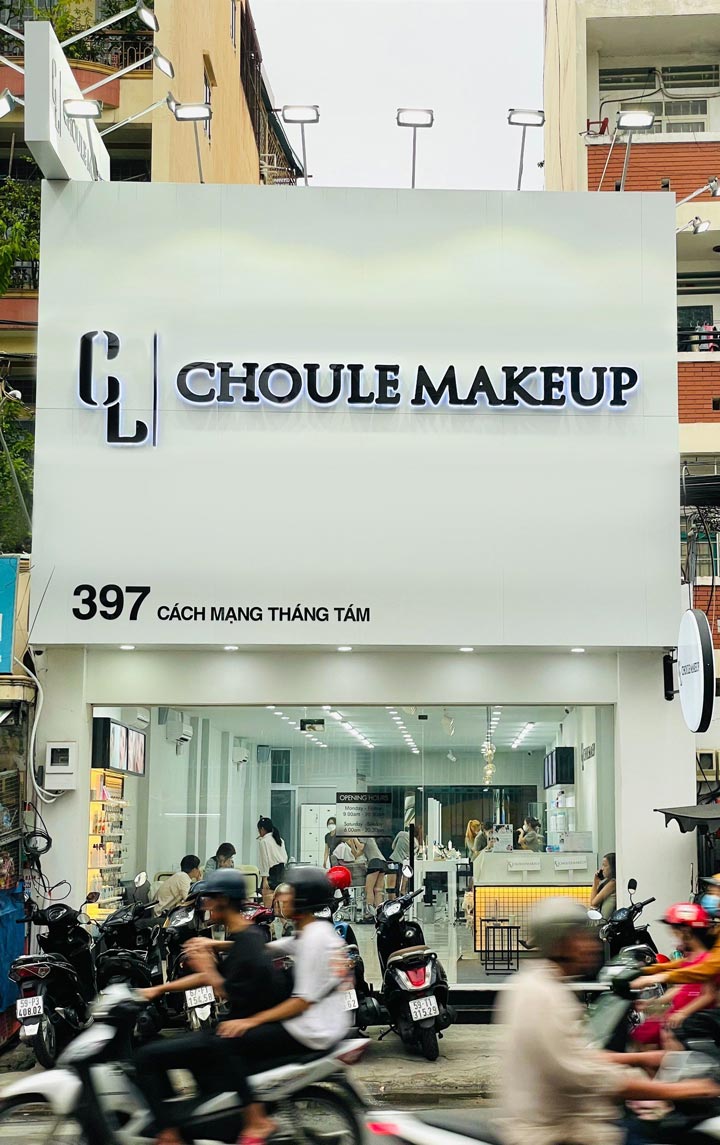 choule makeup cửa hàng trang điểm quận 10